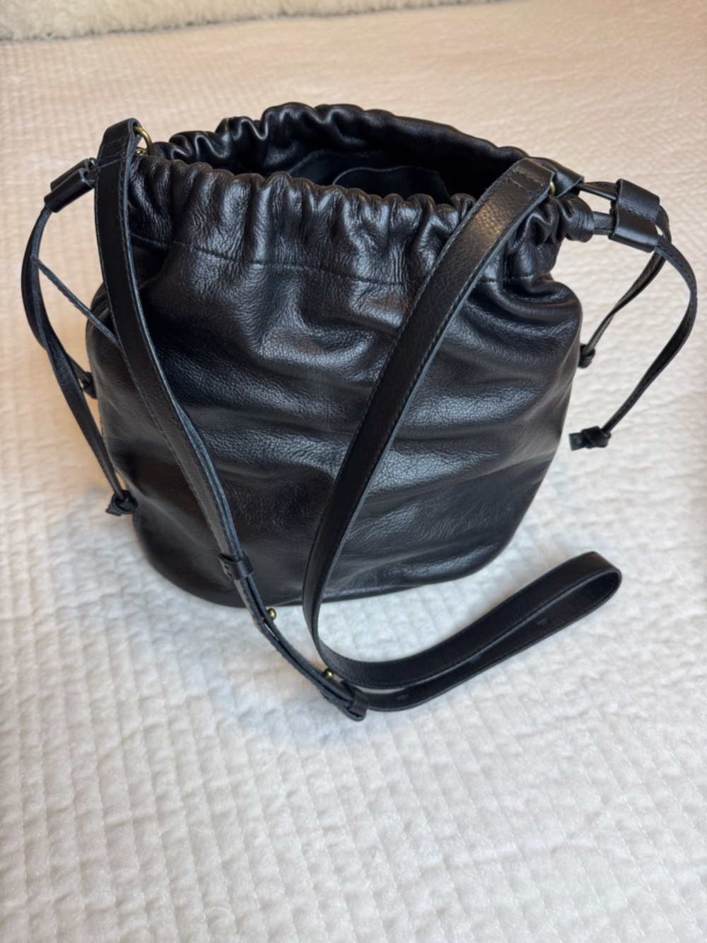 Madewell Black Leather Drawstring Bucket Shoulder Bag NWT